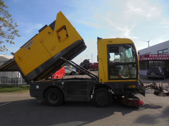 Schmidt CLEANGO 500 NL MACHINE - Mașină de măturat industrială: Foto 4 Schmidt CLEANGO 500 NL MACHINE - Mașină de măturat industrială: Foto 4