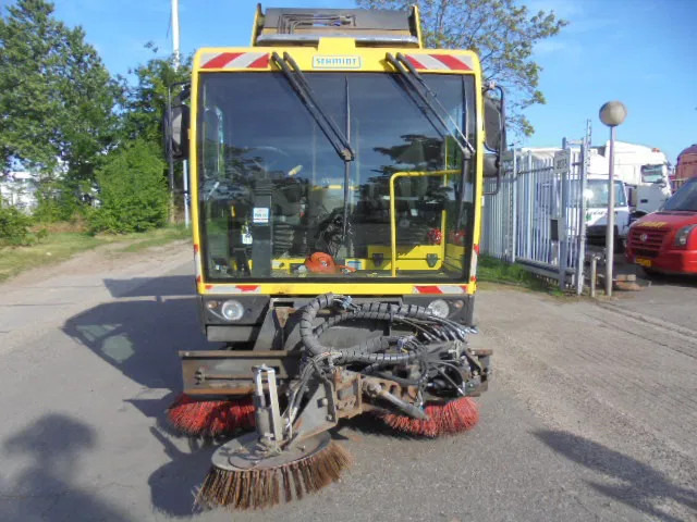 Schmidt CLEANGO 500 NL MACHINE - Mașină de măturat industrială: Foto 2 Schmidt CLEANGO 500 NL MACHINE - Mașină de măturat industrială: Foto 2