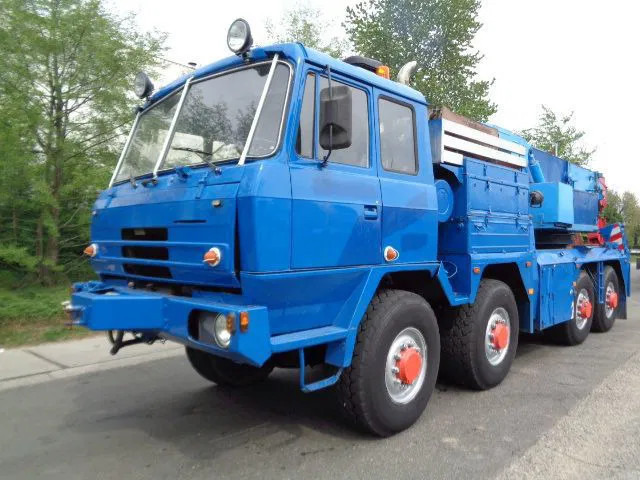 Tatra T 815 8X8 EX AMRY - Maşină de tractare: Foto 1 Tatra T 815 8X8 EX AMRY - Maşină de tractare: Foto 1