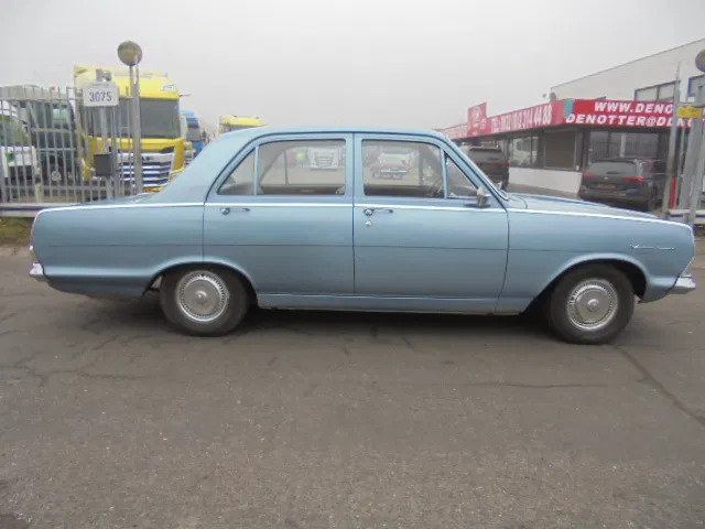 Vauxhall Victor 101 SUPER - Berlină/ Sedan: Foto 5 Vauxhall Victor 101 SUPER - Berlină/ Sedan: Foto 5