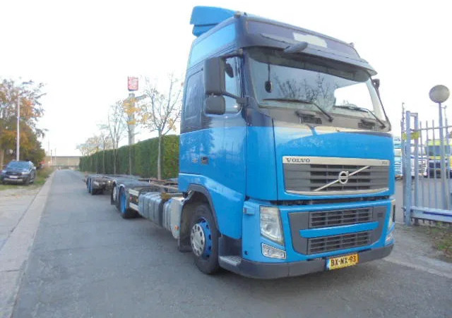 Volvo FH 420 6X2 NL TRUCK - Camion transport containere/ Swap body: Foto 3 Volvo FH 420 6X2 NL TRUCK - Camion transport containere/ Swap body: Foto 3