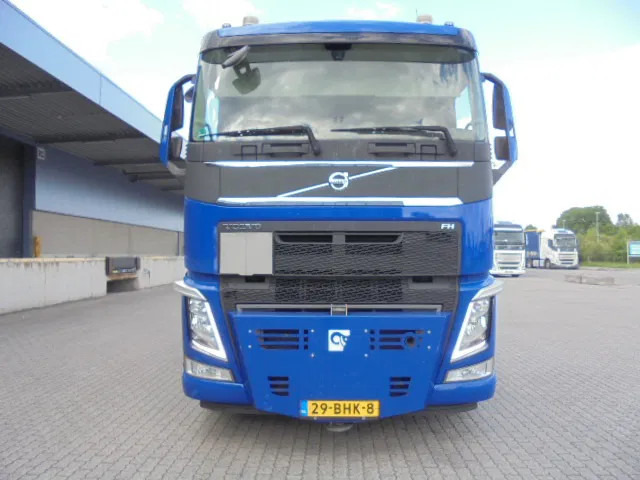 Volvo FH 460 6X2 + HIAB 422E6 NL TRUCK - Camion cu macara: Foto 2 Volvo FH 460 6X2 + HIAB 422E6 NL TRUCK - Camion cu macara: Foto 2