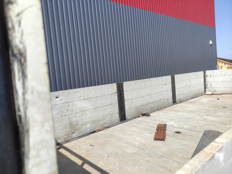 Camion platformă Iveco Eurotech 190E35 flatbed truck: Foto 15 Camion platformă Iveco Eurotech 190E35 flatbed truck: Foto 15