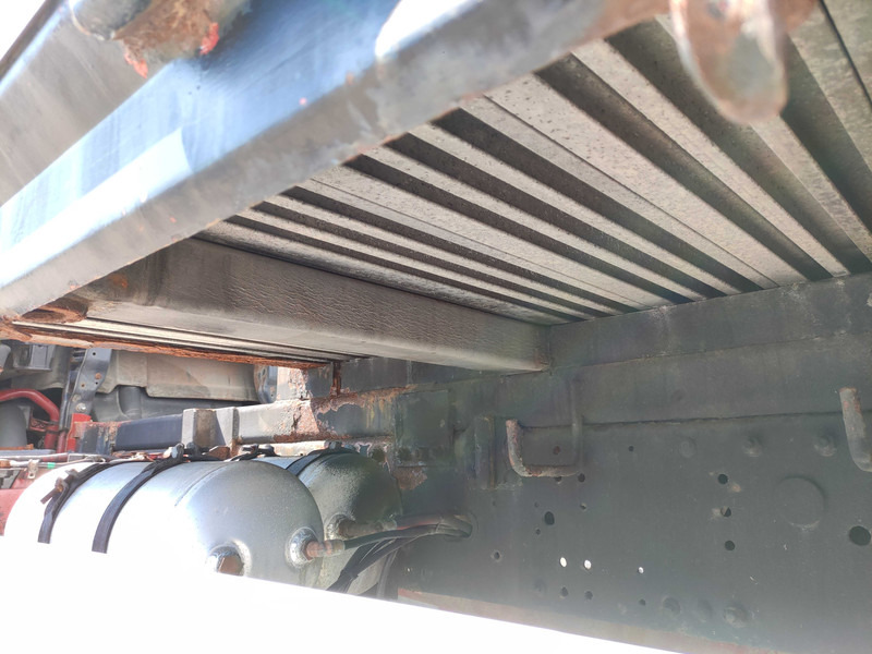 Camion platformă Iveco Eurotech 190E35 flatbed truck: Foto 14 Camion platformă Iveco Eurotech 190E35 flatbed truck: Foto 14