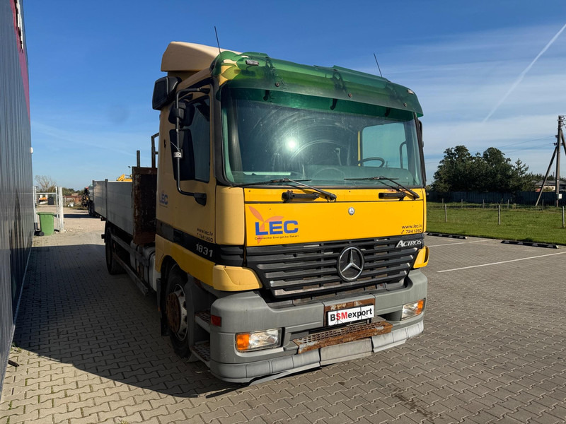 Mercedes-Benz Actros 1831 - Camion platformă: Foto 2 Mercedes-Benz Actros 1831 - Camion platformă: Foto 2