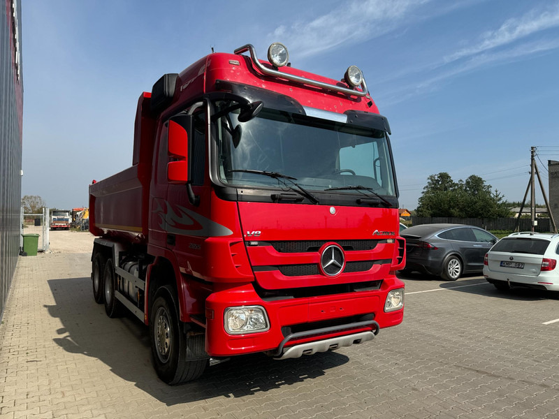 Mercedes-Benz Actros 2655 V8 full steel - Camion basculantă: Foto 2 Mercedes-Benz Actros 2655 V8 full steel - Camion basculantă: Foto 2