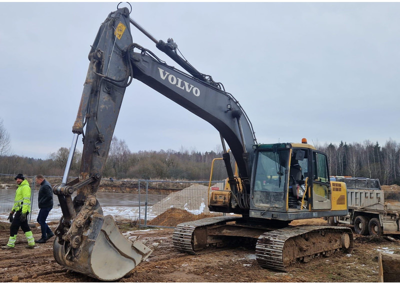 Volvo EC 210 CL - Excavator pe şenile: Foto 3 Volvo EC 210 CL - Excavator pe şenile: Foto 3