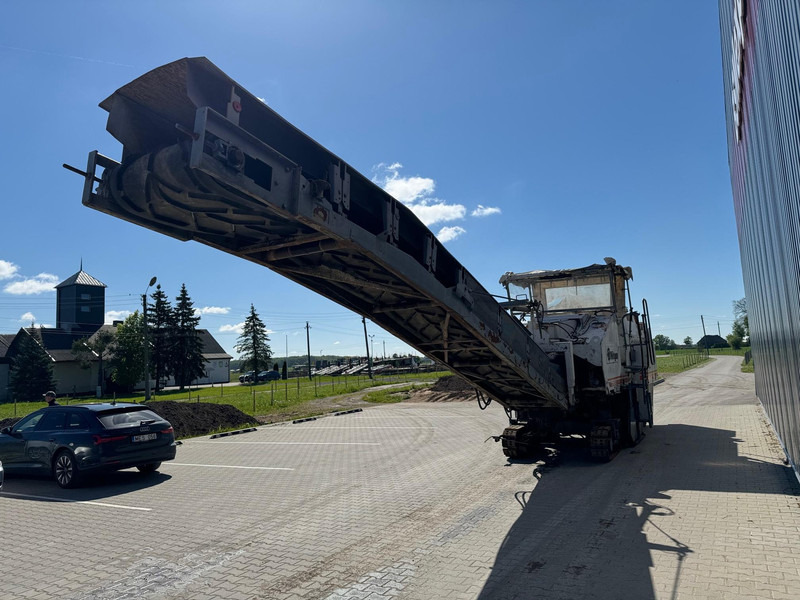 Wirtgen 2000 DC - Maşină de asfaltat: Foto 3 Wirtgen 2000 DC - Maşină de asfaltat: Foto 3