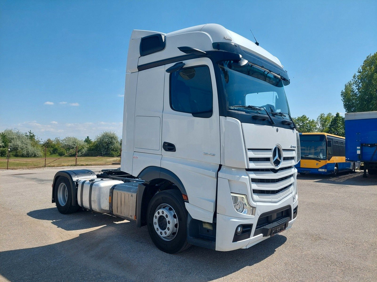 Mercedes-Benz Actros 5 1845 LS BigSpace 4x2 - Cap tractor: Foto 2 Mercedes-Benz Actros 5 1845 LS BigSpace 4x2 - Cap tractor: Foto 2