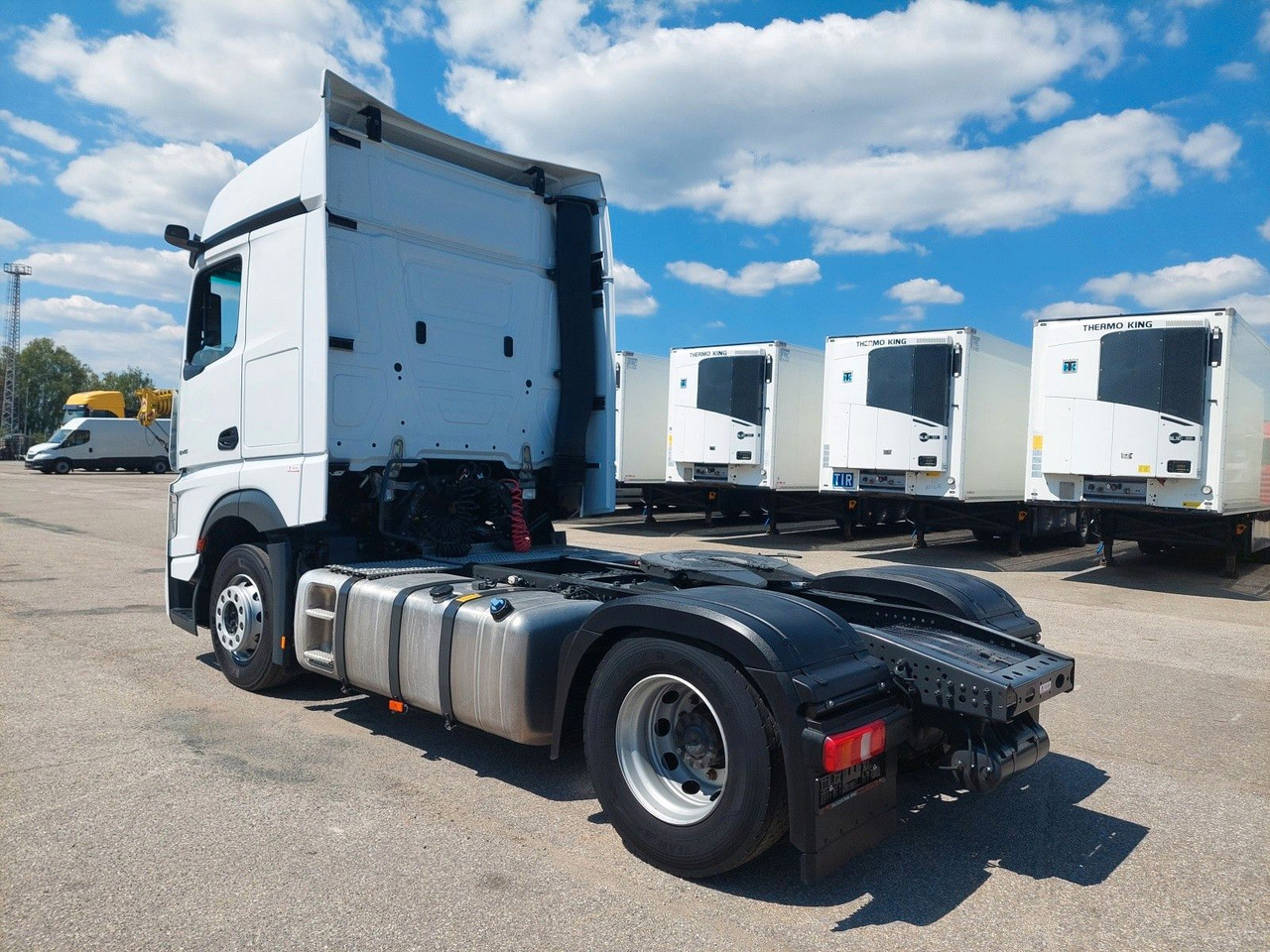 Mercedes-Benz Actros 5 1845 LS BigSpace 4x2 - Cap tractor: Foto 3 Mercedes-Benz Actros 5 1845 LS BigSpace 4x2 - Cap tractor: Foto 3
