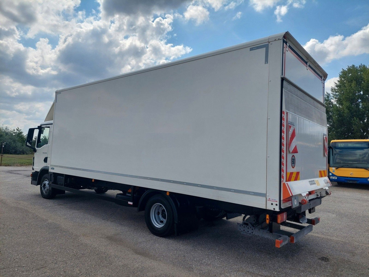 MAN TGL 12.250 BL CH 4x2 LBW 17 Palleten - Camion furgon: Foto 3 MAN TGL 12.250 BL CH 4x2 LBW 17 Palleten - Camion furgon: Foto 3