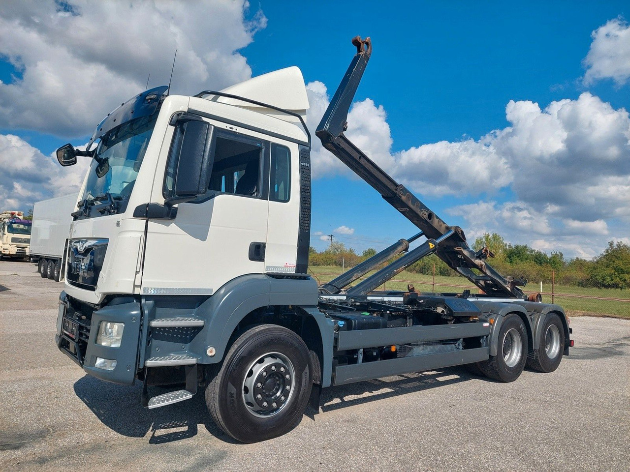 MAN TGS 26.440 BL Meiller RK 20.65 6x4 - Camion cu cârlig: Foto 1 MAN TGS 26.440 BL Meiller RK 20.65 6x4 - Camion cu cârlig: Foto 1