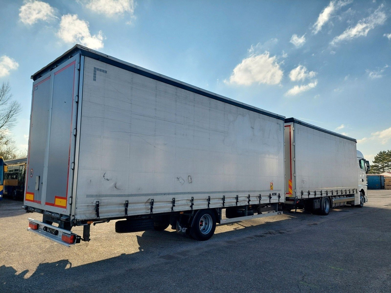 MAN TGX 18.470 LL + Gniotpol G-4080 120 m3 Durchbar - Camion cu prelată: Foto 4 MAN TGX 18.470 LL + Gniotpol G-4080 120 m3 Durchbar - Camion cu prelată: Foto 4