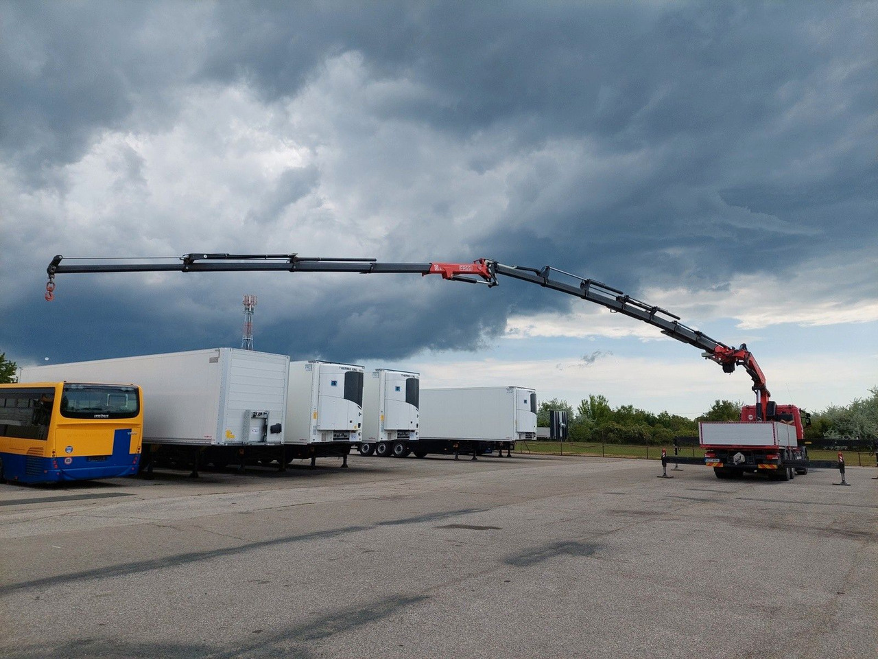 Scania G 410LB 6x4 HNA + Kran Fassi F545RA.2.27 FLY-JIB - Camion platformă, Camion cu macara: Foto 3 Scania G 410LB 6x4 HNA + Kran Fassi F545RA.2.27 FLY-JIB - Camion platformă, Camion cu macara: Foto 3