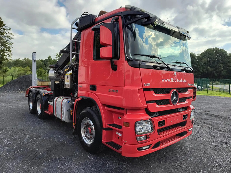 Mercedes-Benz Actros 3360 V8 CRANE HIAB 251S80 - 6X4 - V8 - Camion forestier, Camion cu macara: Foto 3 Mercedes-Benz Actros 3360 V8 CRANE HIAB 251S80 - 6X4 - V8 - Camion forestier, Camion cu macara: Foto 3