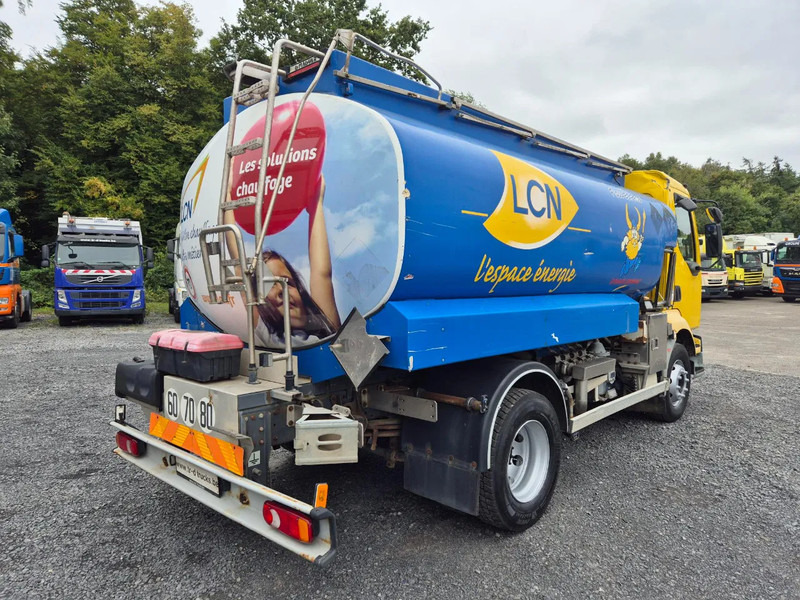 Renault Midlum 220 10500L FUEL / CARBURANT - 4 COMP/A LAMES - Camion cisternă: Foto 5 Renault Midlum 220 10500L FUEL / CARBURANT - 4 COMP/A LAMES - Camion cisternă: Foto 5