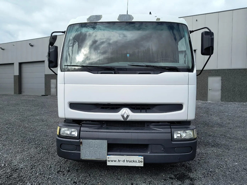 Renault Premium 270 13500L FUEL / CARBURANT TRUCK - 5 COMP - Camion cisternă: Foto 2 Renault Premium 270 13500L FUEL / CARBURANT TRUCK - 5 COMP - Camion cisternă: Foto 2