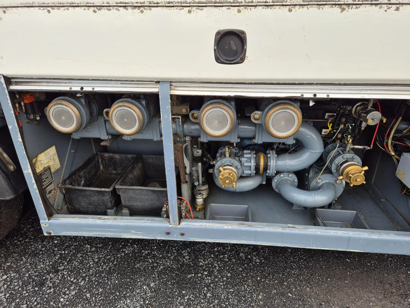 Camion cisternă pentru transport de combustibili Scania P270 FUEL / CARBURANT 14000L - 4 COMP: Foto 16 Camion cisternă pentru transport de combustibili Scania P270 FUEL / CARBURANT 14000L - 4 COMP: Foto 16