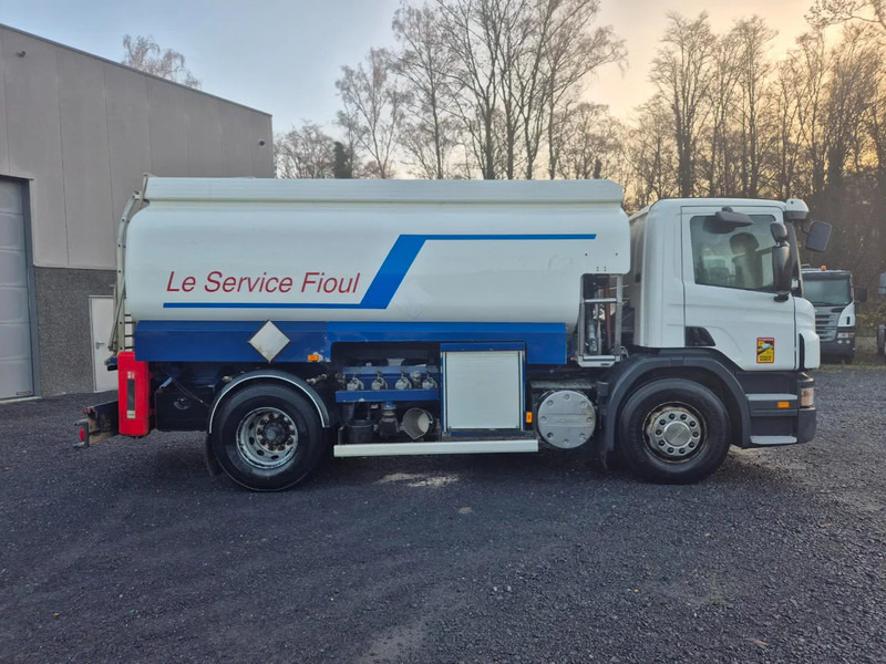 Scania P310 13500L CARBURANT / FUEL - 4 COMP - Camion cisternă: Foto 4 Scania P310 13500L CARBURANT / FUEL - 4 COMP - Camion cisternă: Foto 4
