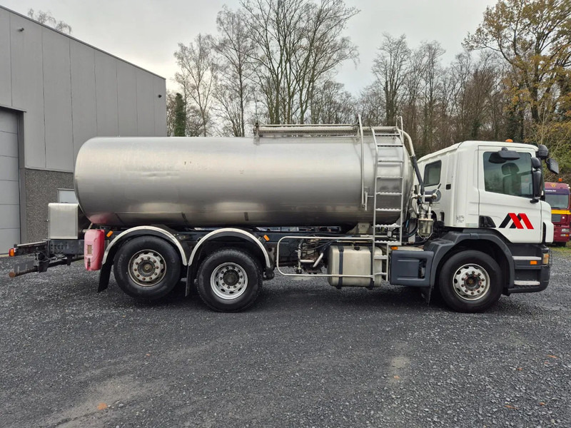 Scania P340 INSULATED INOX TANK 15000L - 1 COMP - RETARDER - Camion cisternă: Foto 4 Scania P340 INSULATED INOX TANK 15000L - 1 COMP - RETARDER - Camion cisternă: Foto 4