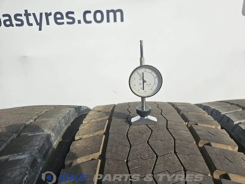 Bridgestone - Anvelopă pentru Camion: Foto 3 Bridgestone - Anvelopă pentru Camion: Foto 3