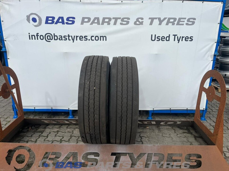 Continental Continental 315/80R22.5 Hybrid HS5 156/150 M+S 3PMSF gebruikte set - Anvelopă pentru Camion: Foto 1 Continental Continental 315/80R22.5 Hybrid HS5 156/150 M+S 3PMSF gebruikte set - Anvelopă pentru Camion: Foto 1