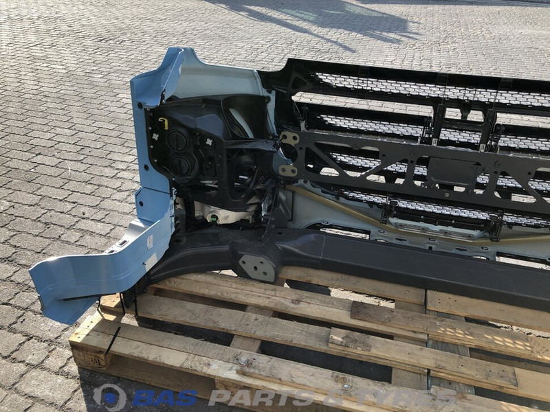 DAF CF Euro 6 Bumper DAF 1837644 - Bară de protecție pentru Camion: Foto 4 DAF CF Euro 6 Bumper DAF 1837644 - Bară de protecție pentru Camion: Foto 4