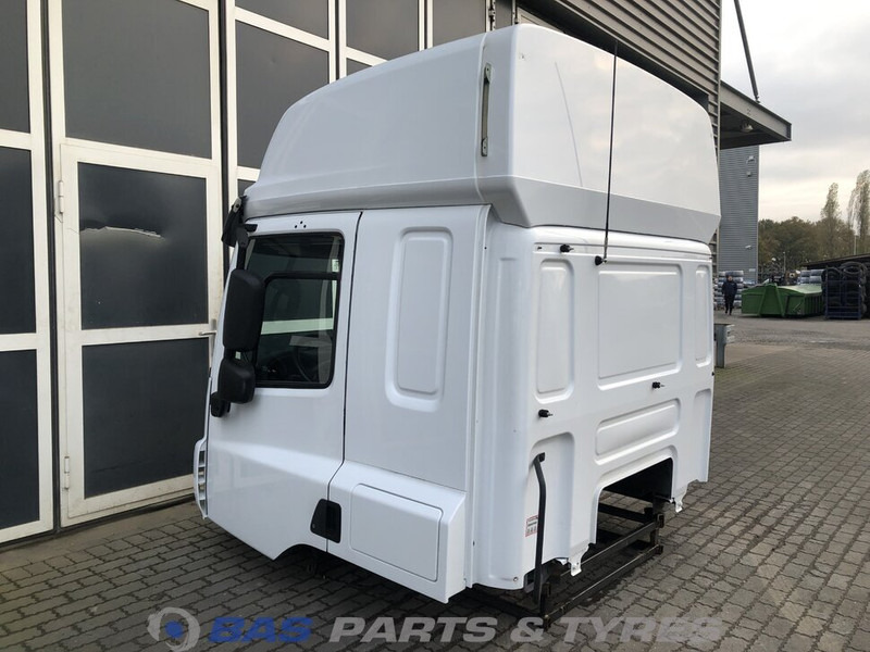 DAF CF Euro 6 - Cabină și interior pentru Camion: Foto 4 DAF CF Euro 6 - Cabină și interior pentru Camion: Foto 4