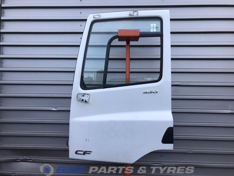 DAF CF Euro 6 - Uşă și piese pentru Camion: Foto 1 DAF CF Euro 6 - Uşă și piese pentru Camion: Foto 1
