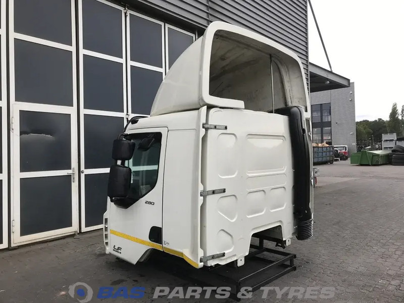 DAF LF Euro 6 DAF Sleeper Cab L2H1 1708722 - Cabină și interior pentru Camion: Foto 3 DAF LF Euro 6 DAF Sleeper Cab L2H1 1708722 - Cabină și interior pentru Camion: Foto 3