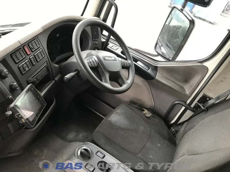 DAF LF Euro 6 DAF Sleeper Cab L2H1 1708722 - Cabină și interior pentru Camion: Foto 5 DAF LF Euro 6 DAF Sleeper Cab L2H1 1708722 - Cabină și interior pentru Camion: Foto 5