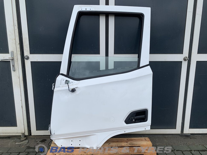 DAF XF G2 - Uşă și piese pentru Camion: Foto 1 DAF XF G2 - Uşă și piese pentru Camion: Foto 1