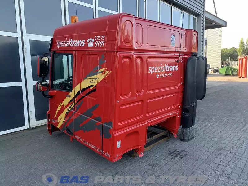 DAF XF106 DAF Space Cab L2H2 1811560 - Cabină și interior pentru Camion: Foto 4 DAF XF106 DAF Space Cab L2H2 1811560 - Cabină și interior pentru Camion: Foto 4