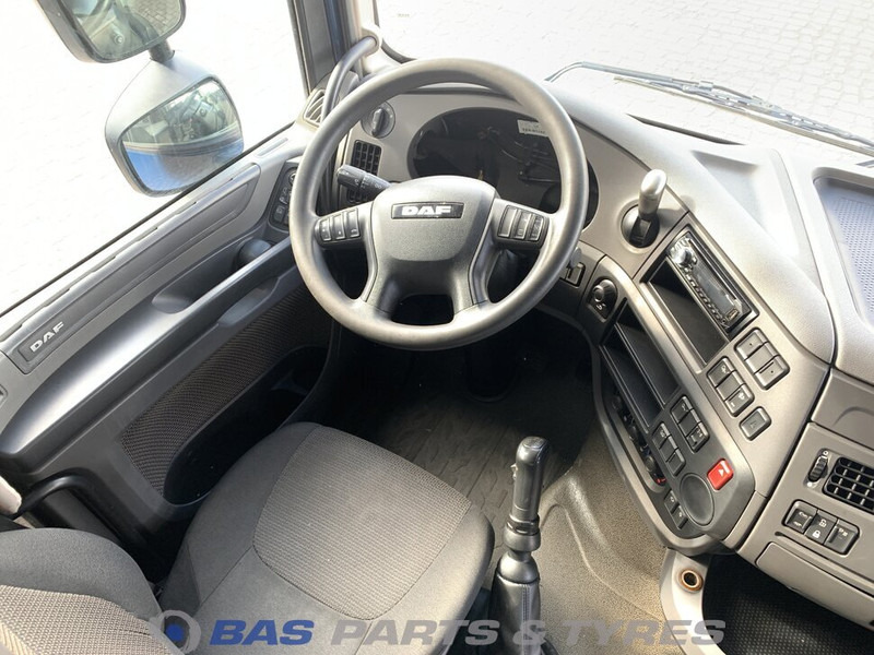 DAF XF106 DAF Super Space Cab L2H3 1925529 - Cabină și interior pentru Camion: Foto 5 DAF XF106 DAF Super Space Cab L2H3 1925529 - Cabină și interior pentru Camion: Foto 5