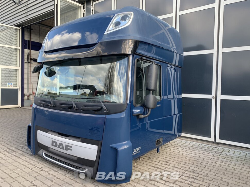 DAF XF106 DAF Super Space Cab L2H3 1925529 - Cabină și interior pentru Camion: Foto 1 DAF XF106 DAF Super Space Cab L2H3 1925529 - Cabină și interior pentru Camion: Foto 1