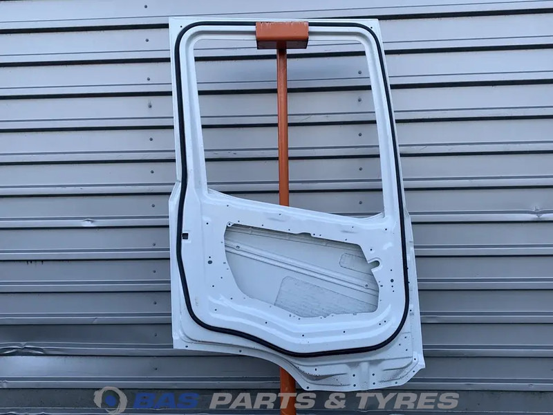 DAF XG - Uşă și piese pentru Camion: Foto 2 DAF XG - Uşă și piese pentru Camion: Foto 2