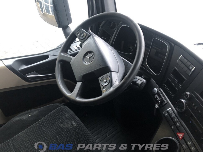 Mercedes-Benz Actros MP4 - Cabină și interior pentru Camion: Foto 5 Mercedes-Benz Actros MP4 - Cabină și interior pentru Camion: Foto 5