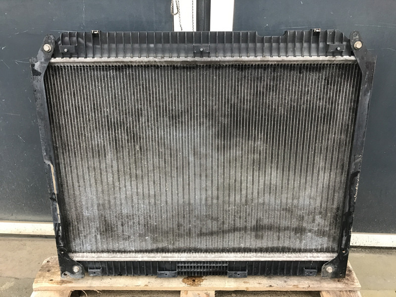 Mercedes-Benz Antos MP4 - Radiator pentru Camion: Foto 2 Mercedes-Benz Antos MP4 - Radiator pentru Camion: Foto 2