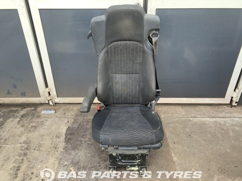 Mercedes-Benz Arocs Chauffeursstoel Mercedes A 960 910 47 01 - Scaun pentru Camion: Foto 1 Mercedes-Benz Arocs Chauffeursstoel Mercedes A 960 910 47 01 - Scaun pentru Camion: Foto 1