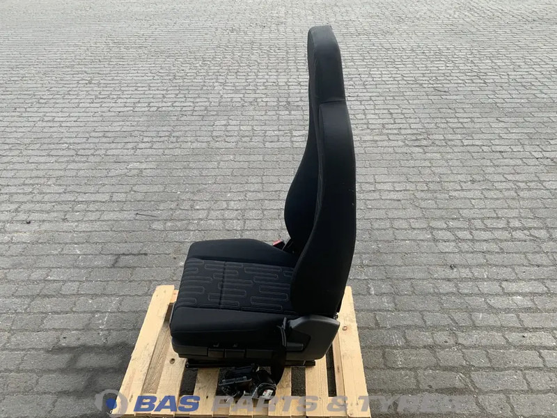Mercedes-Benz Atego MP4 Bestuurdersstoel Mercedes A 967 910 13 01 - Scaun pentru Camion: Foto 4 Mercedes-Benz Atego MP4 Bestuurdersstoel Mercedes A 967 910 13 01 - Scaun pentru Camion: Foto 4