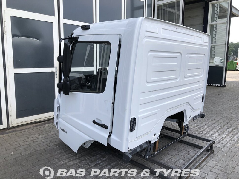 Mercedes-Benz Atego MP4 - Cabină și interior pentru Camion: Foto 3 Mercedes-Benz Atego MP4 - Cabină și interior pentru Camion: Foto 3