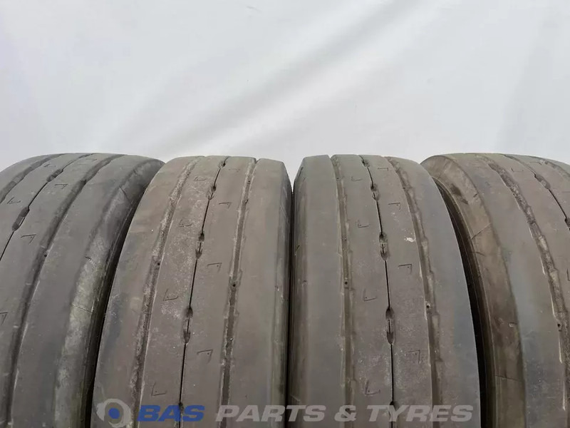 Michelin - Anvelopă pentru Camion: Foto 2 Michelin - Anvelopă pentru Camion: Foto 2