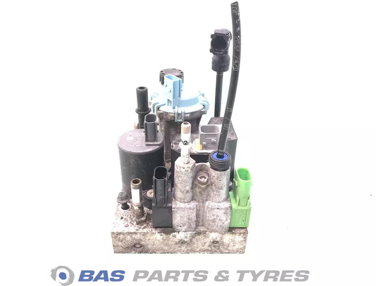 Renault AdBlue pomp Renault 7421679299 - Piesă de schimb pentru Camion: Foto 2 Renault AdBlue pomp Renault 7421679299 - Piesă de schimb pentru Camion: Foto 2