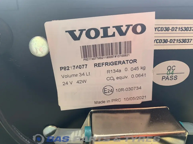 Volvo FH4 - Piesă de schimb pentru Camion: Foto 4 Volvo FH4 - Piesă de schimb pentru Camion: Foto 4