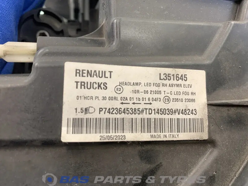 Renault T-Serie Evolution - Far pentru Camion: Foto 3 Renault T-Serie Evolution - Far pentru Camion: Foto 3
