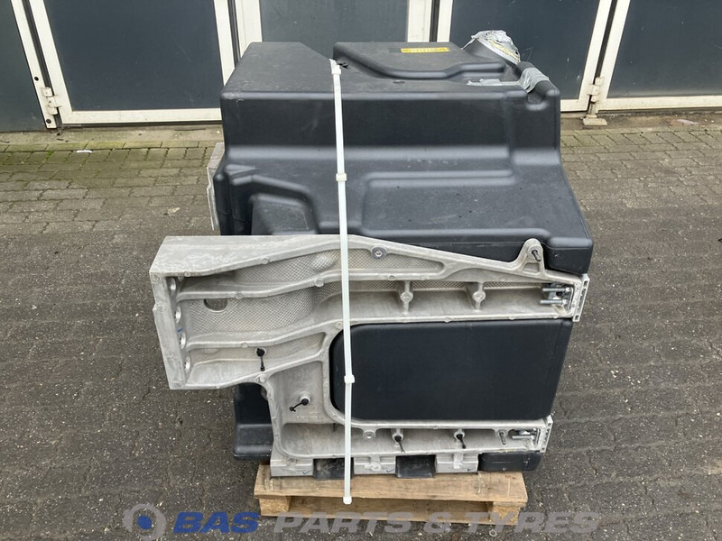 Volvo Brandstoftank Volvo 290 Liter 22951971 - Rezervor combustibil pentru Camion: Foto 4 Volvo Brandstoftank Volvo 290 Liter 22951971 - Rezervor combustibil pentru Camion: Foto 4