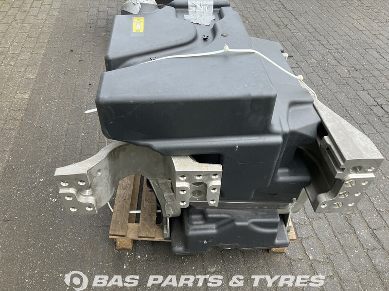 Volvo Brandstoftank Volvo 290 Liter 22951971 - Rezervor combustibil pentru Camion: Foto 3 Volvo Brandstoftank Volvo 290 Liter 22951971 - Rezervor combustibil pentru Camion: Foto 3