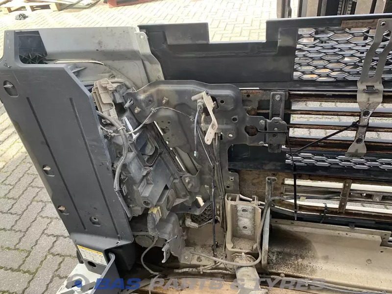 Volvo FH4 Bumper Volvo 82137660 - Bară de protecție pentru Camion: Foto 4 Volvo FH4 Bumper Volvo 82137660 - Bară de protecție pentru Camion: Foto 4