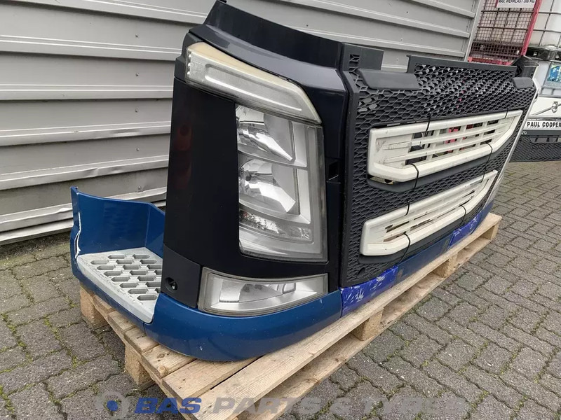 Volvo FH4 Bumper Volvo 82137660 - Bară de protecție pentru Camion: Foto 3 Volvo FH4 Bumper Volvo 82137660 - Bară de protecție pentru Camion: Foto 3