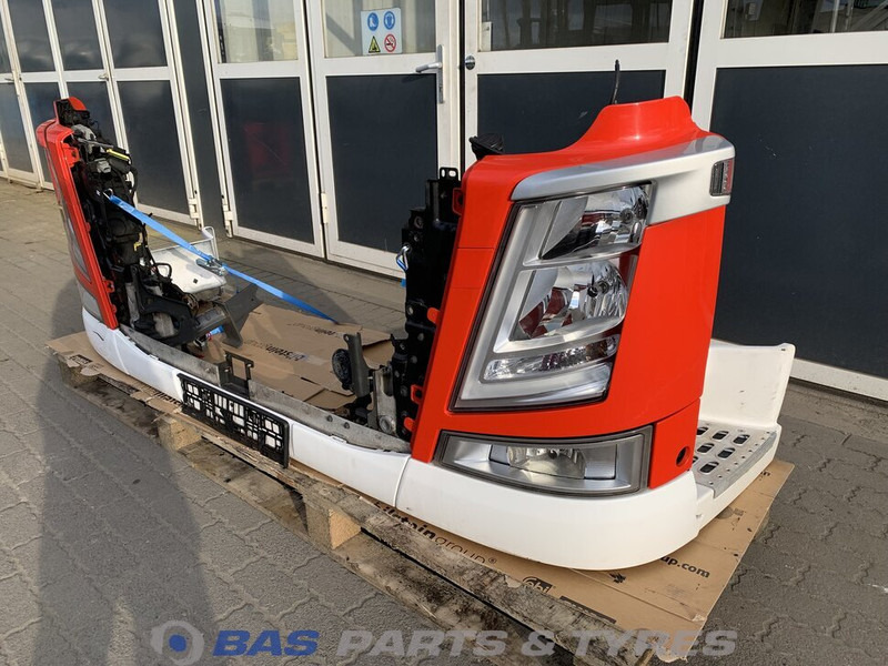 Volvo FH4 Bumper Volvo 82491840 - Bară de protecție pentru Camion: Foto 2 Volvo FH4 Bumper Volvo 82491840 - Bară de protecție pentru Camion: Foto 2